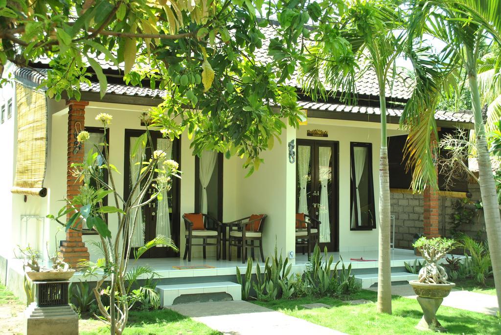 Giri Sari Guest House Pemuteran Eksteriør billede